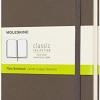 Moleskine Classic Notebook, Taccuino Con Pagine Bianche, Copertina Rigida E Chiusura Ad Elastico, Formato Large 13 X 21 Cm, Colore Marrone Terra, 240 Pagine